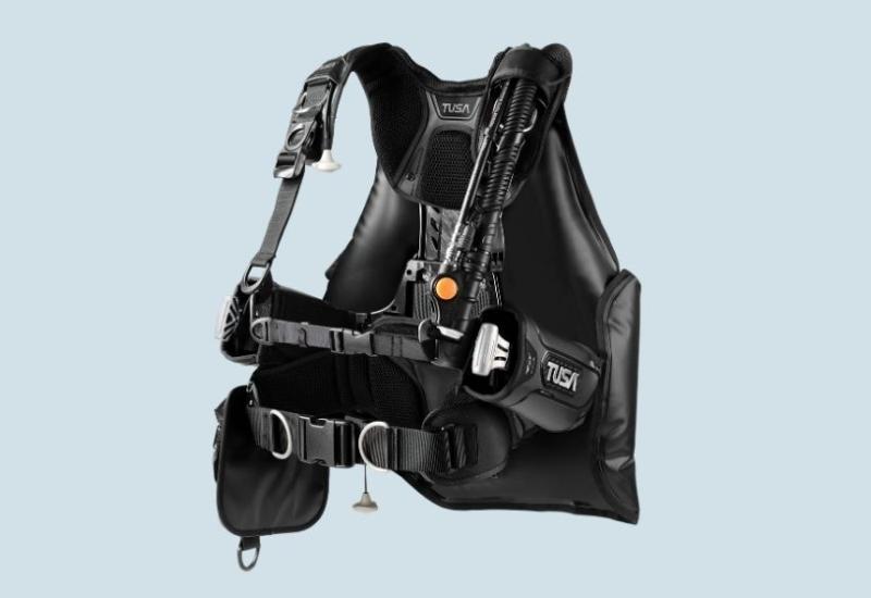 ScubaLab Best Buy Scuba Diving BCs: TUSA Soverin-Alpha | Scuba Diving